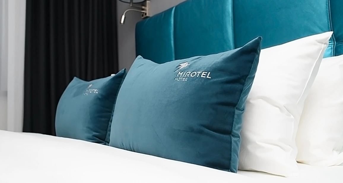 Шторы в отеле 12